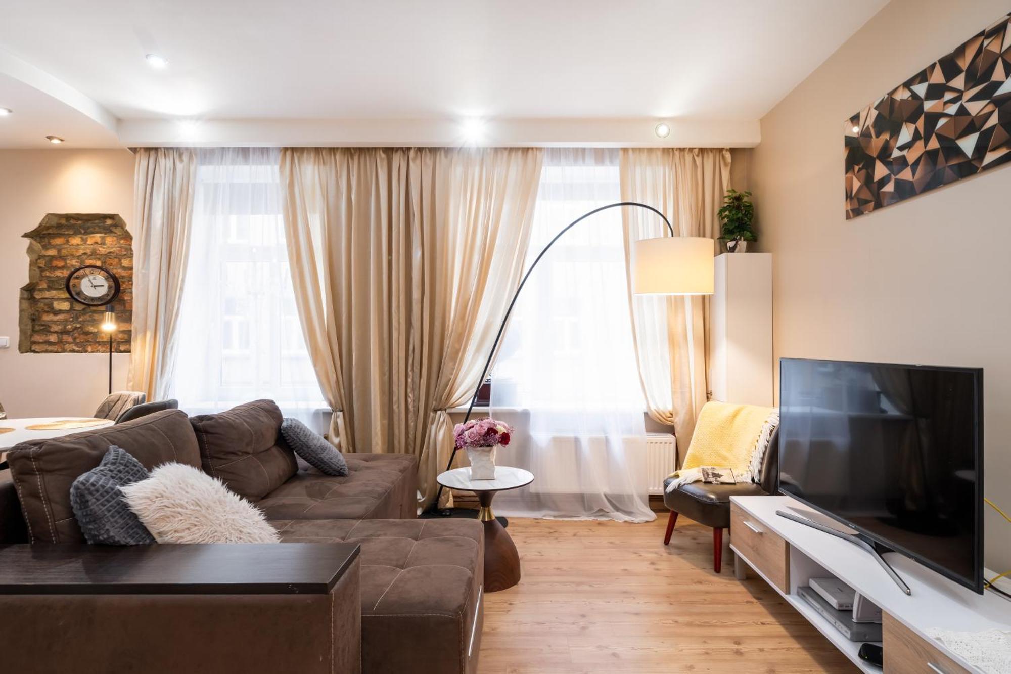 Appartamento Baltic Amber In Diplomatic District & Free Parking Riga Esterno foto