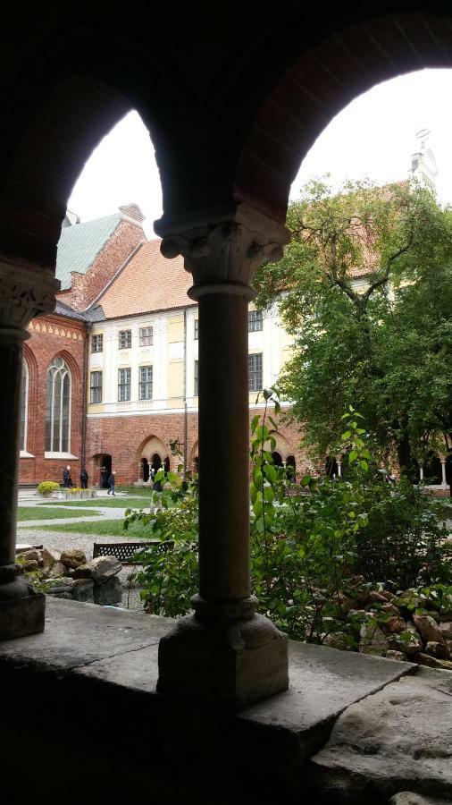 Appartamento Baltic Amber In Diplomatic District & Free Parking Riga Esterno foto